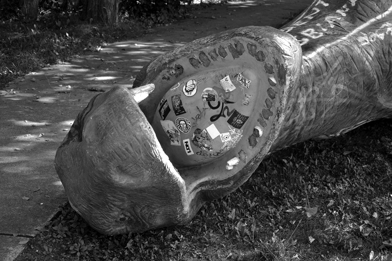 Spreepark Plänterwald im Herbst, Ryrannosaurus der Dinoworld, Fabian Fröhlich