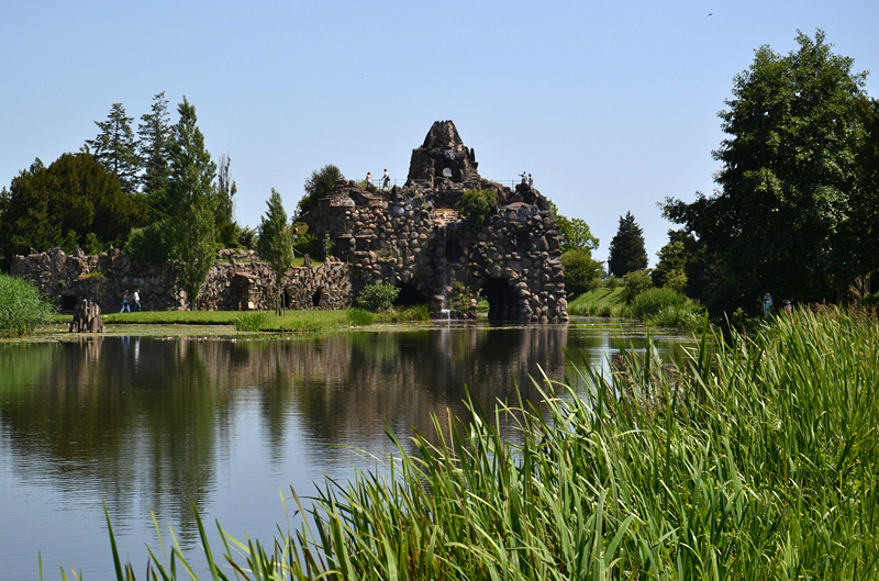 Vesuv auf der Insel Stein im Wörlitzer Park