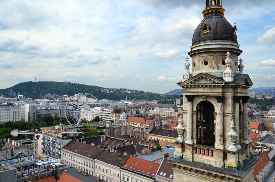 Blick von der St-Stephans-Basilika zum Gellértberg, Budapest