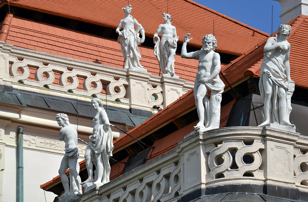 Wien, Skulpturen auf dem Unteren Belvedere