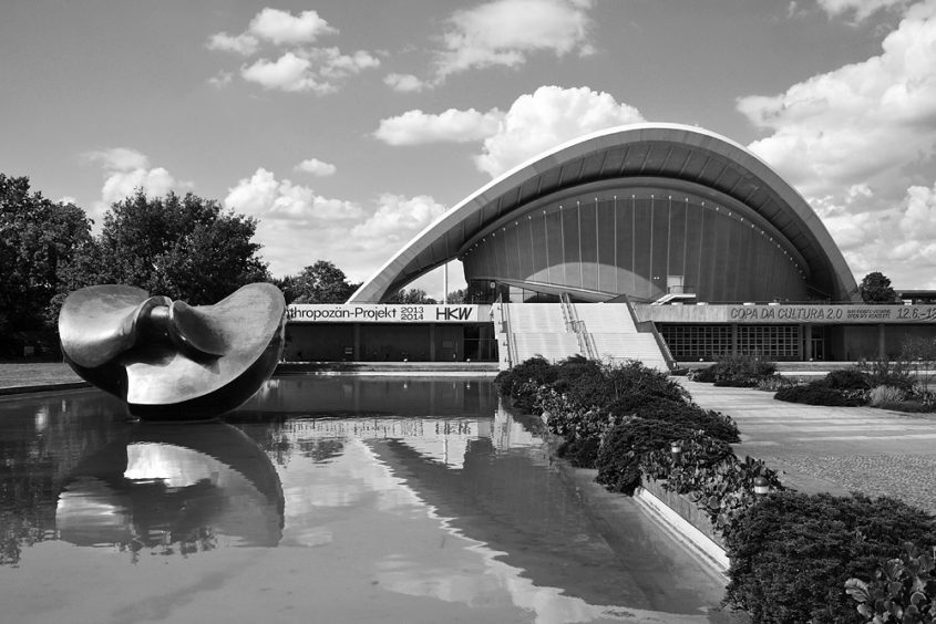 Fabian Fröhlich, Large Butterfly von Henry Moore und Kongresshalle Berlin