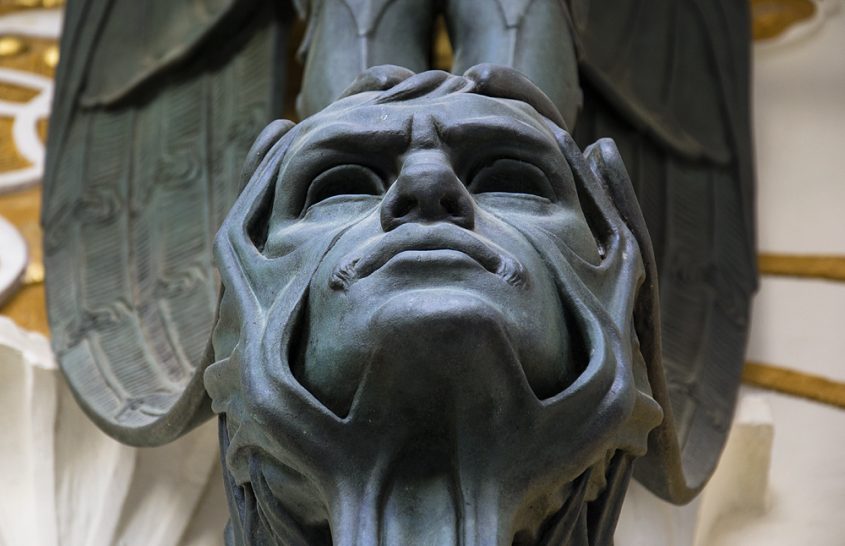 Mathildenhöhe, Künstlerkolonie Darmstadt, Olbrich, Maske am Eingangsportal zum Ernst-Ludwig-Haus