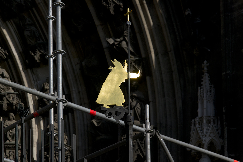 Kölner Dom, Goldener Bischof