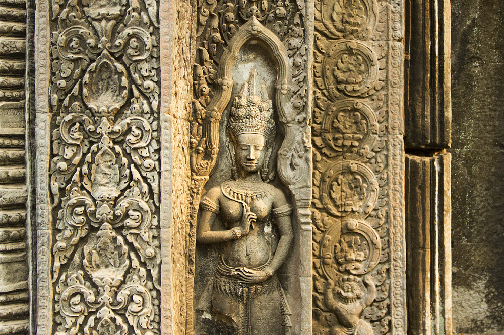 Angkor, Ta Prohm, Apsara