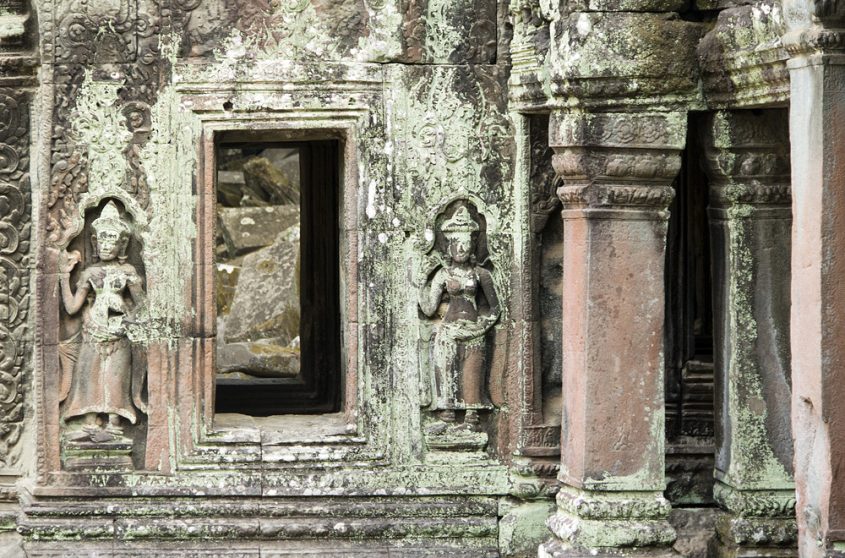Angkor, Ta Prohm, Apsaras