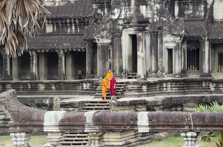 Angkor Wat, Mönche