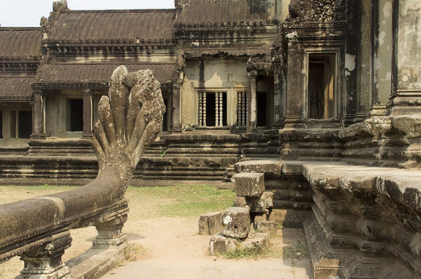 Angkor Wat, Naga, Ehrenterrasse