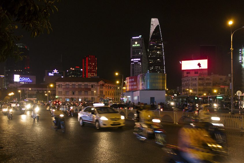 Ho Chi Minh City, Nacht, District 1, Trần Hưng Đạo, Skyline