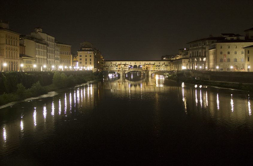 Florenz bei Nacht, Arno