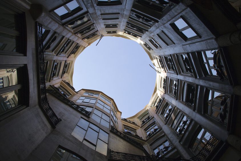 Barcelona, Casa Milà, La Pedrera, Antoni Gaudí, Innenhof