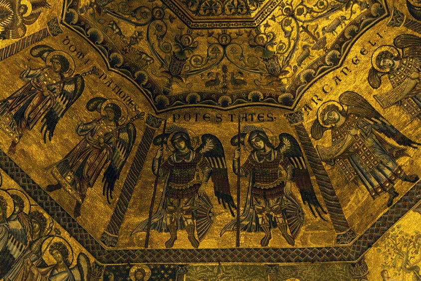 Battistero di San Giovanni, Kuppelmosaik, Engel