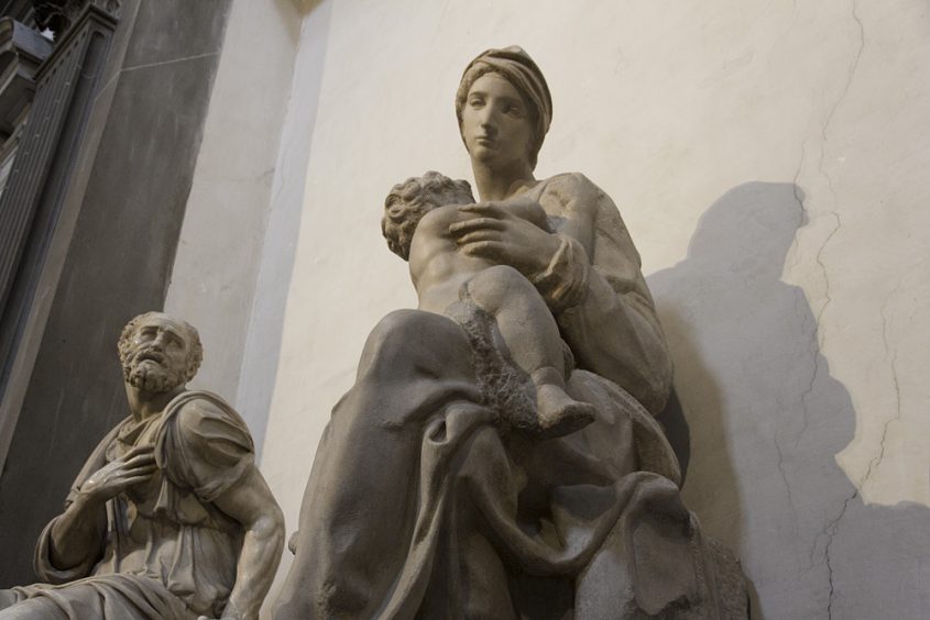 Florenz, Madonna Lactans von Michelangelo in der Neuen Sakristei