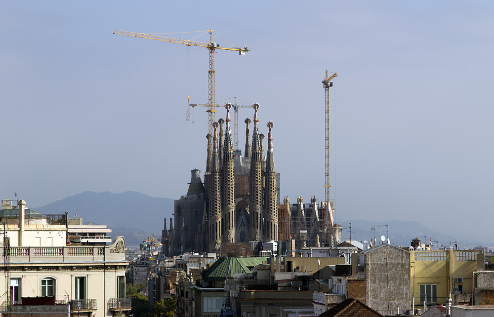 Barcelona, Sagrada Familia,Gaudi, Blick von der Casa Mila