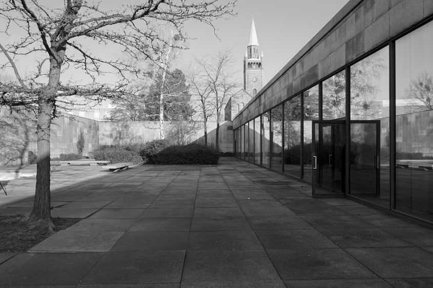 Neue Nationalgalerie, Berlin, Mies van der Rohe, Garden