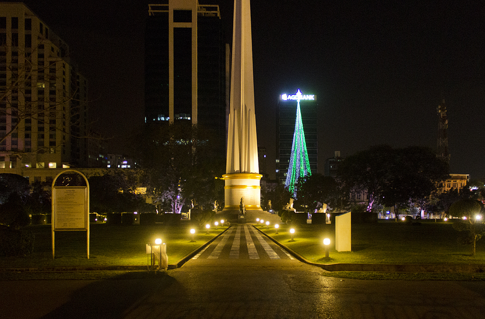 Yangon, Independence Monument