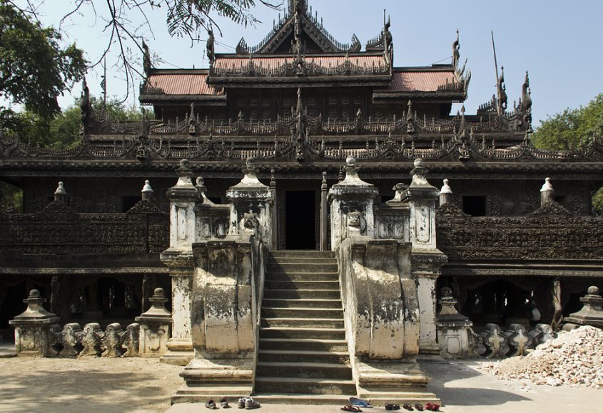 Mandalay, Shwenandaw-Kloster