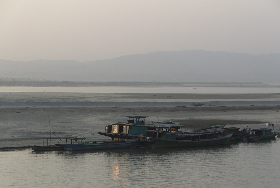 Mandalay, Irrawaddy River ,