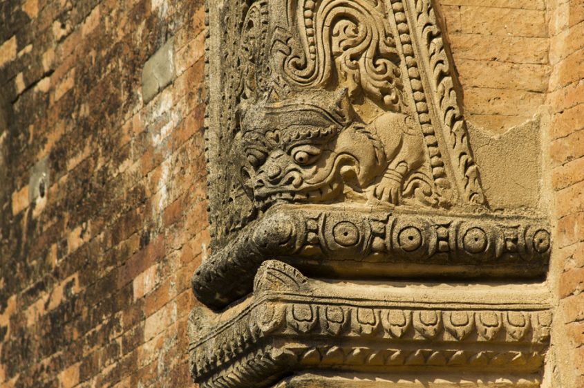 Bagan, Pilaster am Sulamani-Tempel