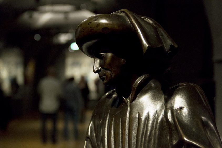 Amsterdam, Rijksmuseum, Pleurant vom Grabmals der Isabella von Bourbon