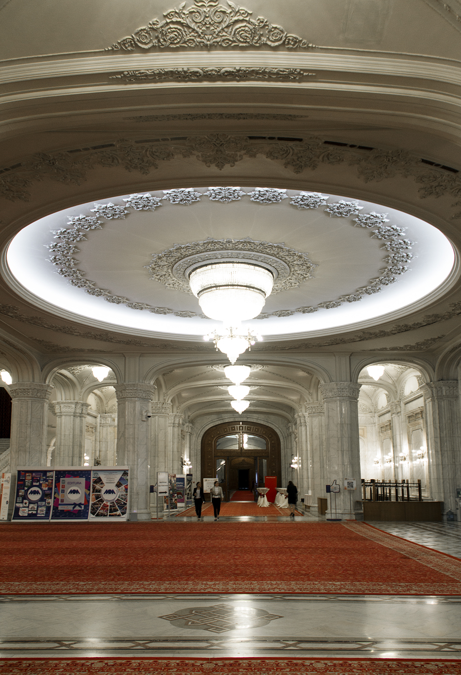 București, Palatul Parlamentului, Interior, Foyer