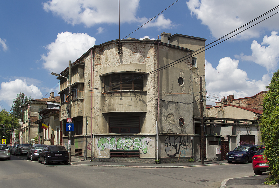 Bukarest, Strada 11 Iunie