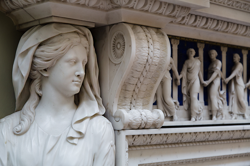 Lady Lever Art Gallery, Chimneypiece