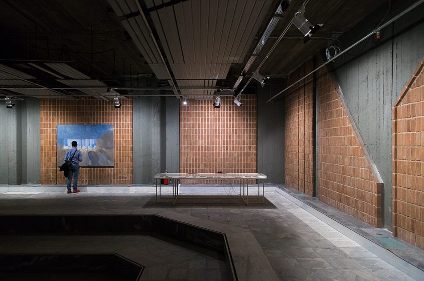Edi Hila, Installation view, documenta 14, Athens, Odeion, Fabian Fröhlich