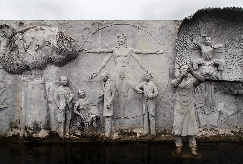 Fabian Fröhlich, Jakarta, Monas, Reliefs of Indonesian History
