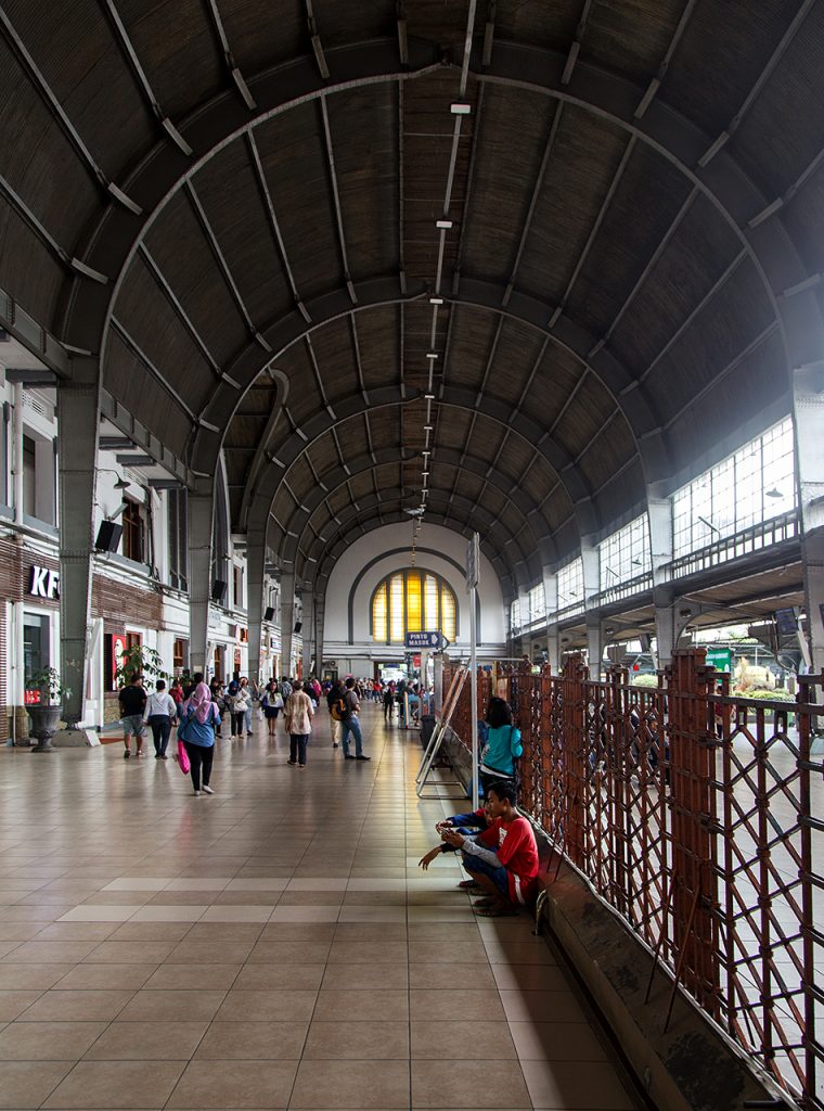 Fabian Fröhlich, Jakarta, Stasiun Kota