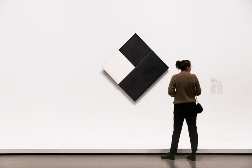 Paris, Fondation Louis Vuitton, MOMA, Lygia Clark Counter Relief no. 1