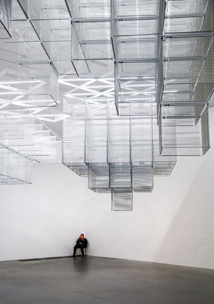 Fabian Fröhlich, Tate Modern London, Haegue Yang, Sol LeWitt Upside Down – Structure with Three Towers, Expanded 23 Times, Split in Three