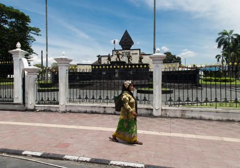 Fabian Fröhlich, Jogja, ꦔꦪꦺꦴꦒꦾꦏꦂꦠ, Monumen Serangan Umum 1 Maret (1 March General Attack Monument)