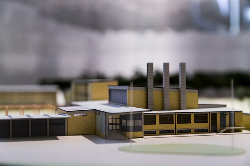 Fabian Fröhlich, Berlinische Galerie, Ausstellung original bauhaus, Monath +Menzel GmbH, Modell der Bundesschule des Allgemeinen Deutschen Gewerkschaftsbundes von Hannes Meyer und Hans Wittwer