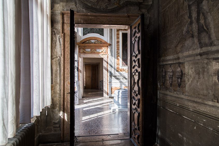 Fabian Fröhlich, Venedig, Biennale di Venezia, Conservatorio di Musica Benedetto Marcello di Venezia, The Spark is You: Parasol unit in Venice, Nazgol Ansarinia, Article 44, Pillars