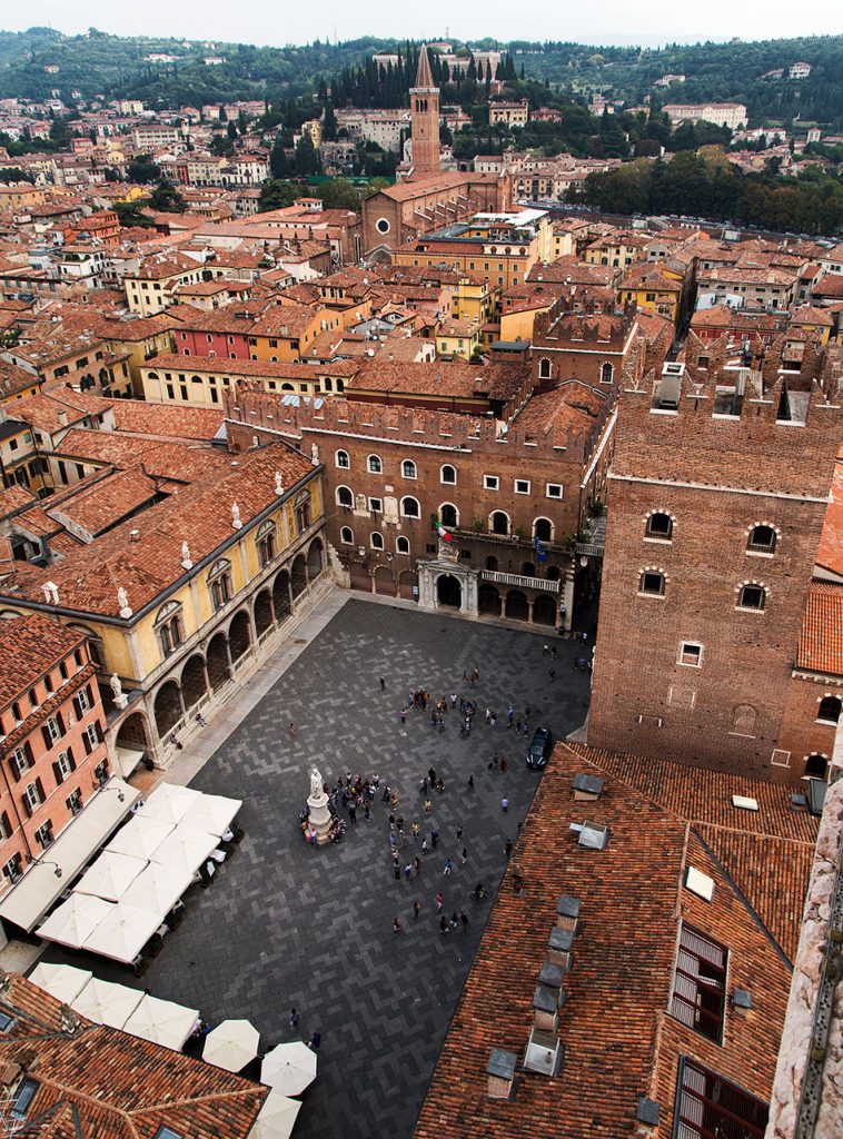 Fabian Fröhlich, Verona, View from Torre dei Lamberti to Piazza dei Signori