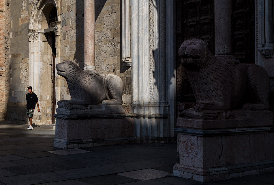 Fabian Fröhlich, Parma, Duomo, Lions at the entrance