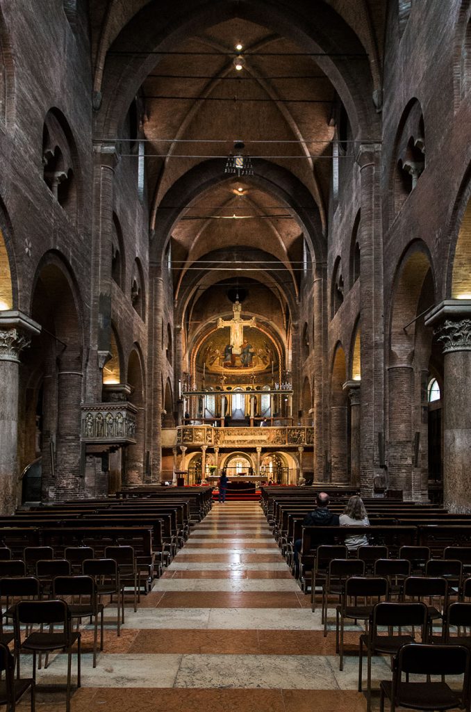 Fabian Fröhlich. Duomo di Parma, Central nave with apse and altar