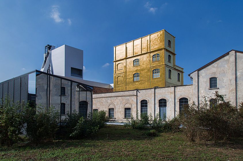 Fabian Fröhlich, Milano, Fondazione Prada, View from the outside