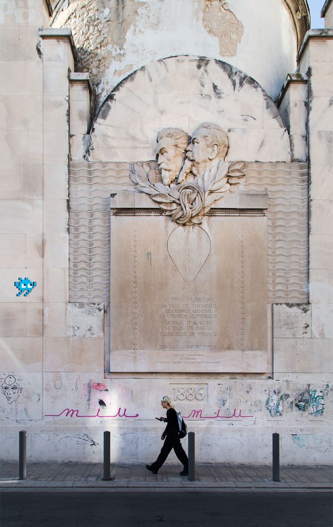 Marseille, Place Jean-Jaurès, Monument à Louis Capazza et Alphonse Fondere