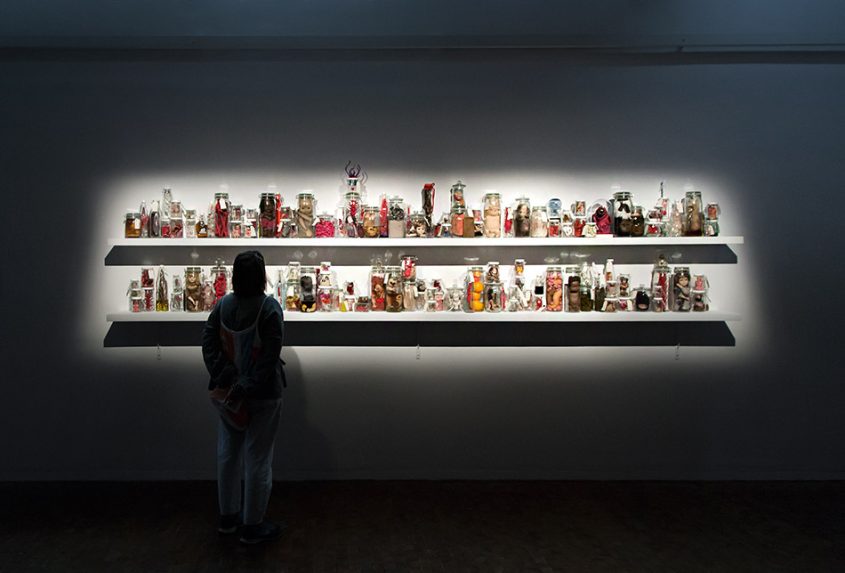 12. Berlin Biennale für zeitgenössische Kunst, Mai Nguyễn-Long, Specimen (Permeate) (Akademie der Künste, Hanseatenweg)