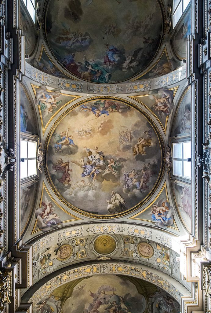 Bologna, Chiesa di Santa Maria in Galliera, Dome with fresco by Giuseppe Marchesi