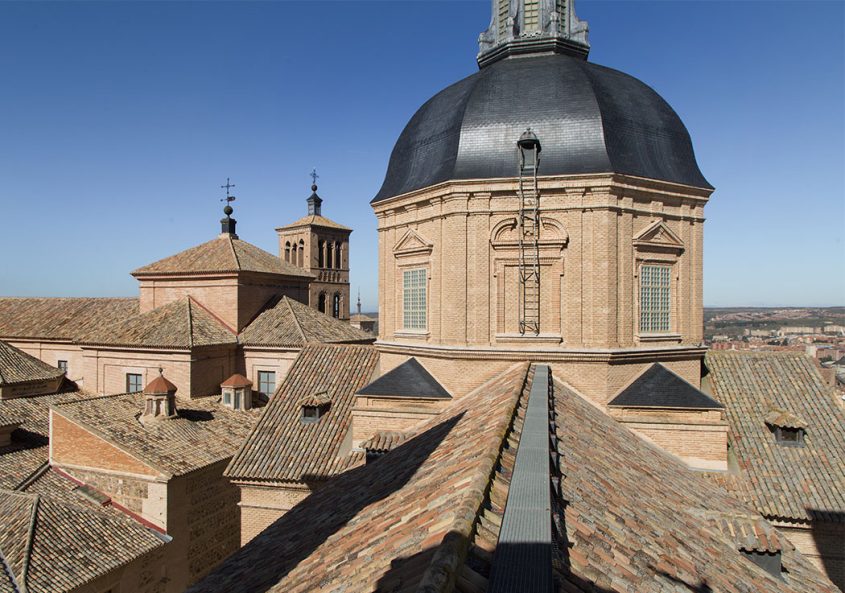 Toledo, Iglesia de San Ildefonso, View from one of the Towers to the Dome