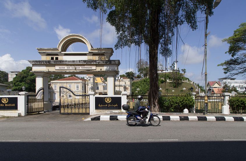 Kuala Terengganu, Istana Maziah (Palace of the Sultan of Terengganu)